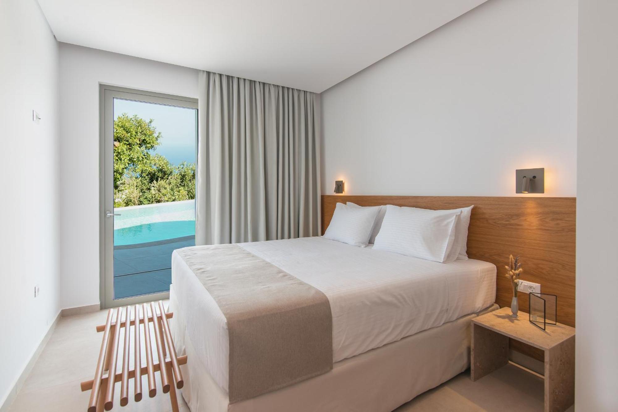 Plethora Luxury Suites Rodhiá Eksteriør billede
